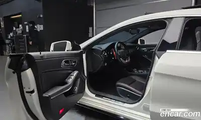 Mercedes-Benz CLA-Class 2016 2.0 Автомат в Москве № 194561, миниатюра 4