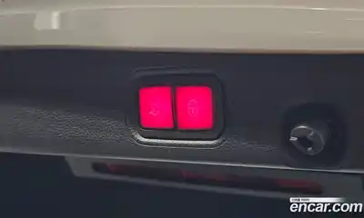 Mercedes-Benz E-Class 2022 1.9 Автомат в Москве № 195152, миниатюра 3