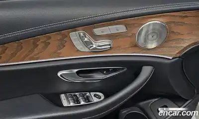 Mercedes-Benz E-Class 2022 1.9 Автомат в Москве № 195152, миниатюра 5