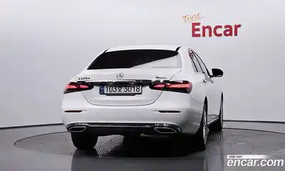 Mercedes-Benz E-Class 2022 1.9 Автомат в Москве № 195152, миниатюра 6