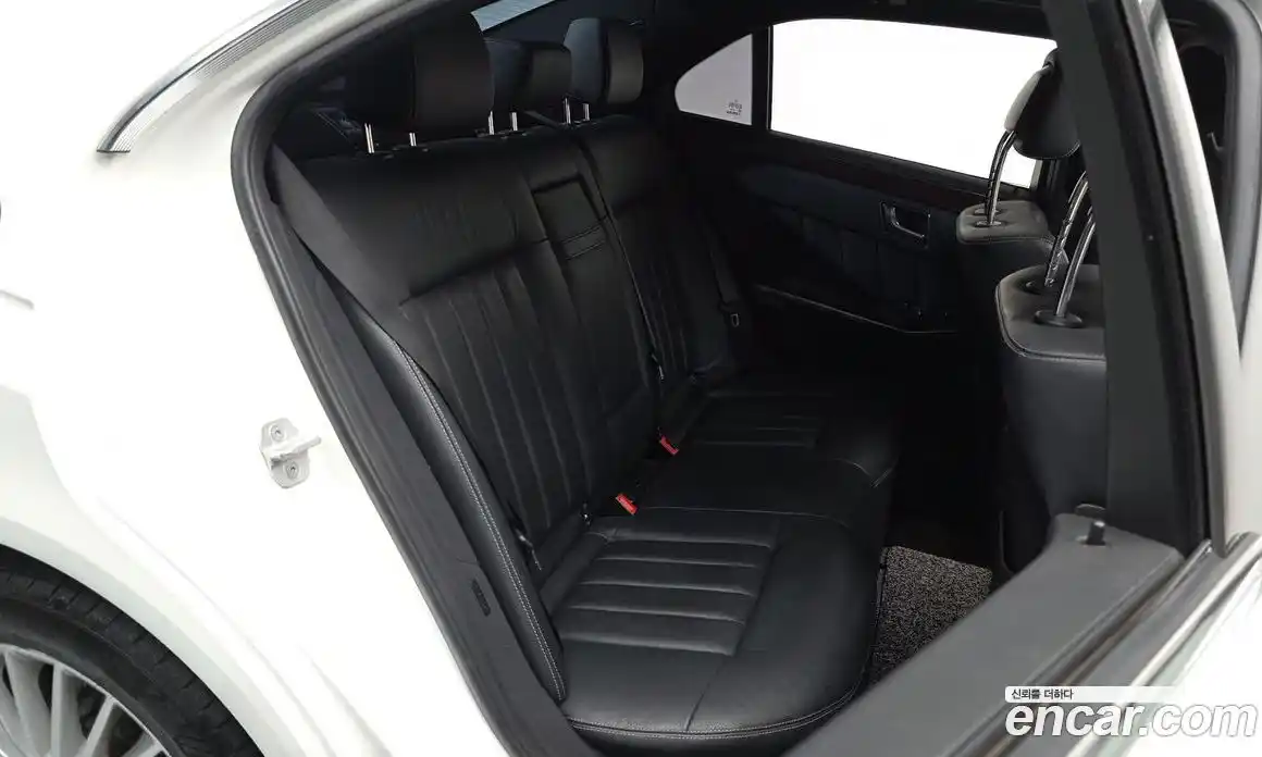 Mercedes-Benz E-Class 2014 3.5 Автомат в Москве № 195420, фото 3