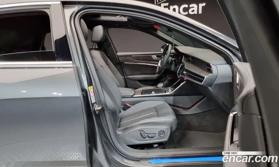 Audi A6 2023 2.0 Автомат в Москве № 196146, фото 3