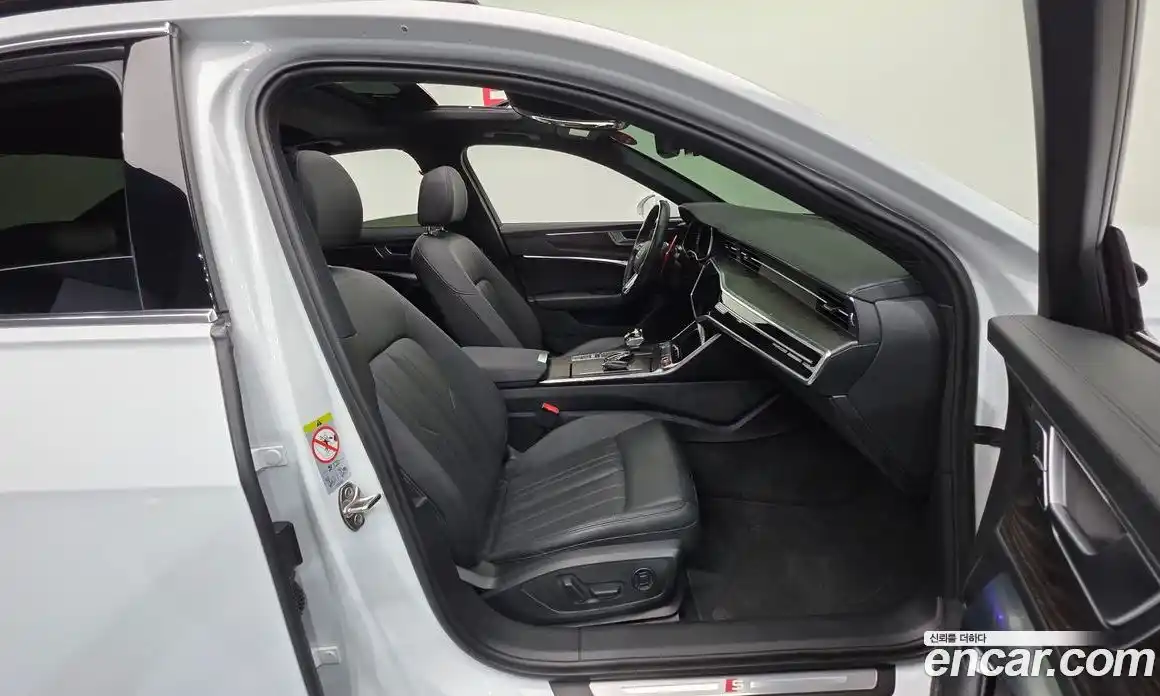 Audi A6 2020 2.0 Автомат в Москве № 196400, фото 4