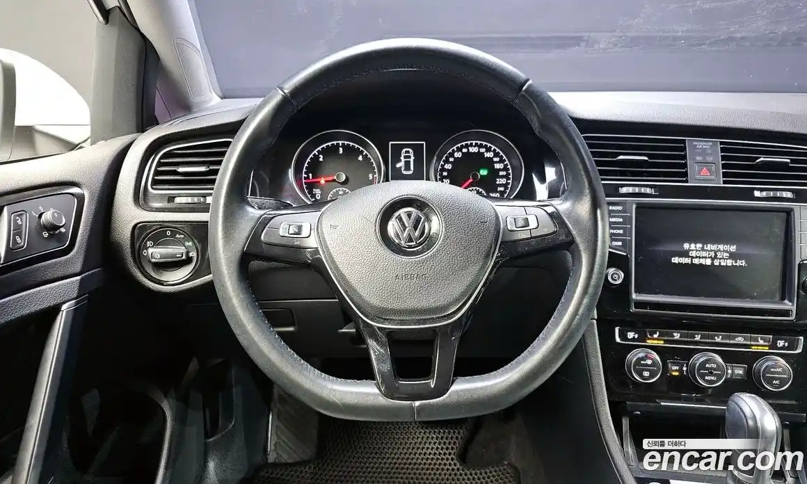 Volkswagen Golf 2015 2.0 Автомат в Москве № 199234, фото 17