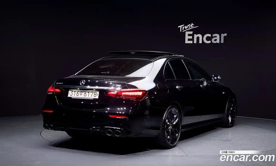 Mercedes-Benz E-Class 2023 3.0 Автомат в Москве № 200303, фото 19