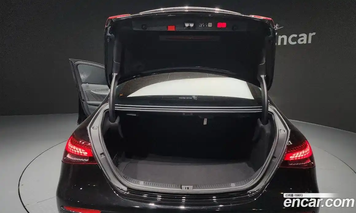 Mercedes-Benz E-Class 2023 3.0 Автомат в Москве № 200303, фото 8