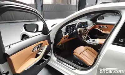 BMW 3-Series 2023 2.0 Автомат в Москве № 210427, миниатюра 8