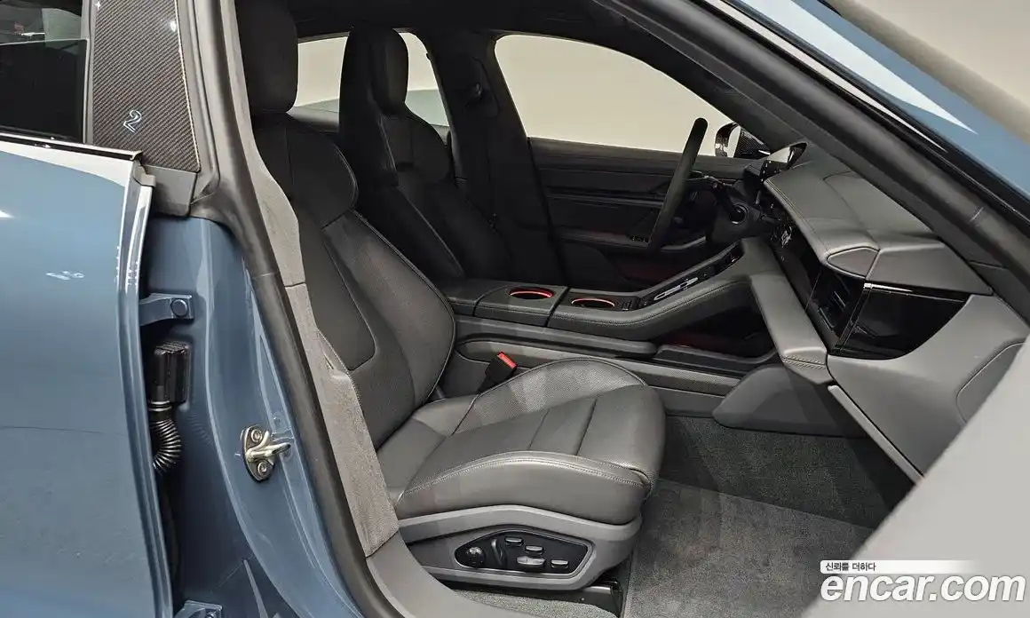 Porsche Taycan 2025 0.1 Автомат в Москве № 213024, фото 20