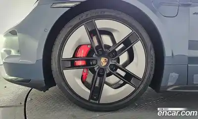 Porsche Taycan 2025 0.1 Автомат в Москве № 213024, миниатюра 10