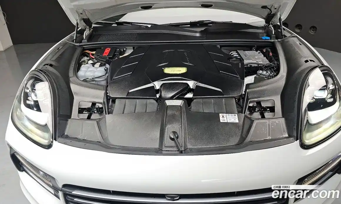 Porsche Cayenne 2023 3.0 Автомат в Москве № 213131, фото 5