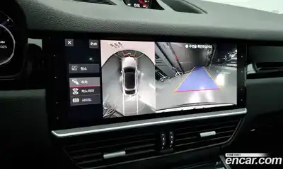 Porsche Cayenne 2020 3.0 Автомат в Москве № 213134, миниатюра 3