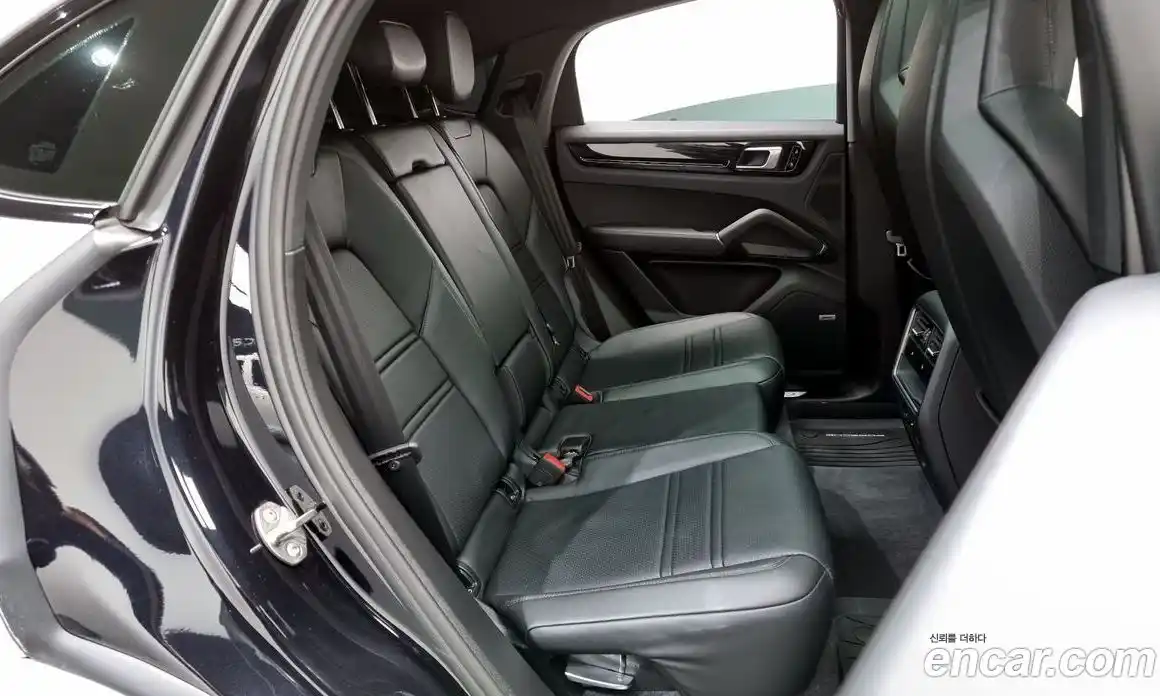 Porsche Cayenne 2020 3.0 Автомат в Москве № 213134, фото 5