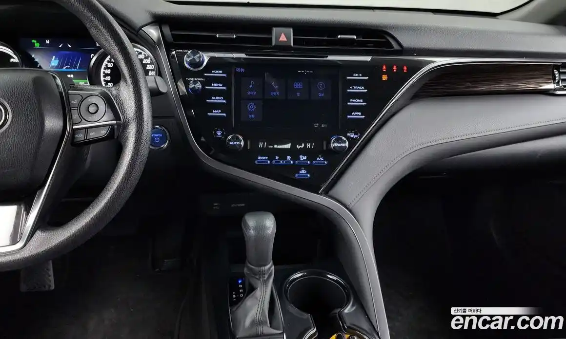 Toyota Camry 2019 2.5 Автомат в Москве № 215526, фото 14