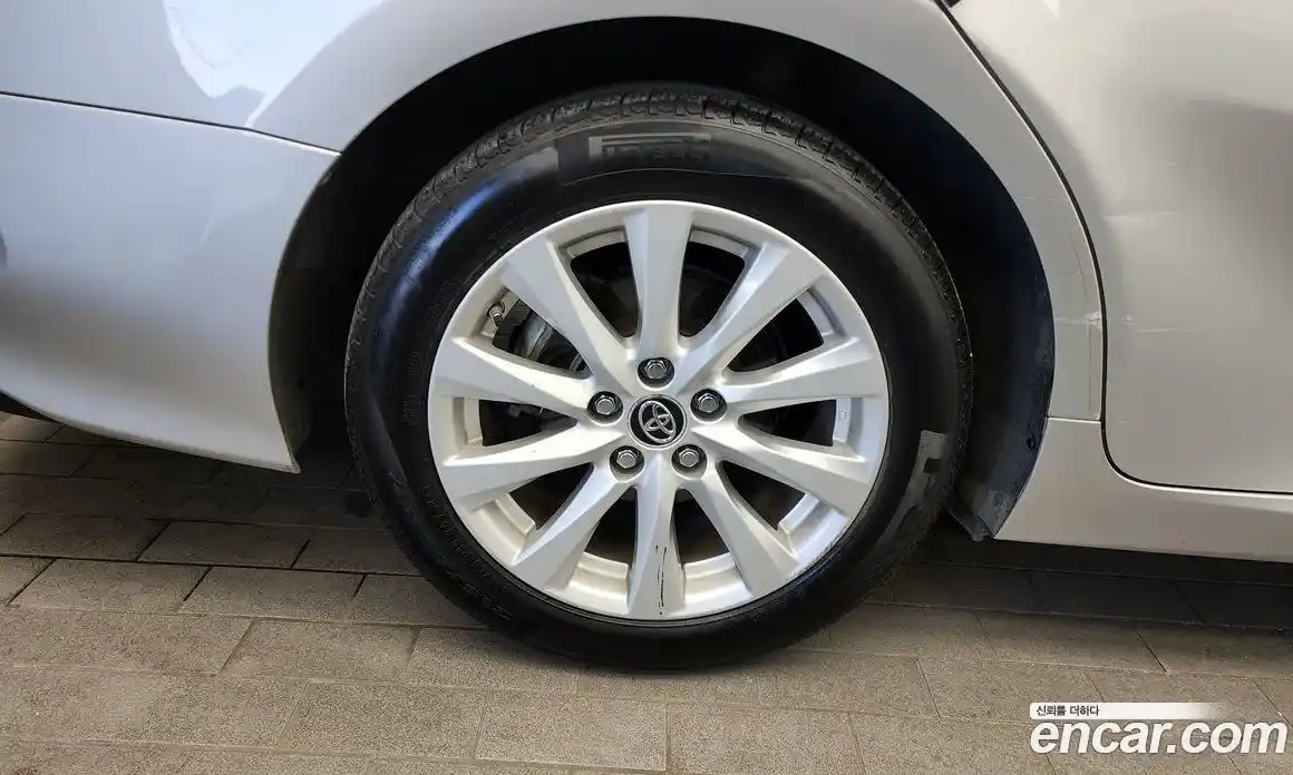 Toyota Camry 2019 2.5 Автомат в Москве № 215526, фото 5