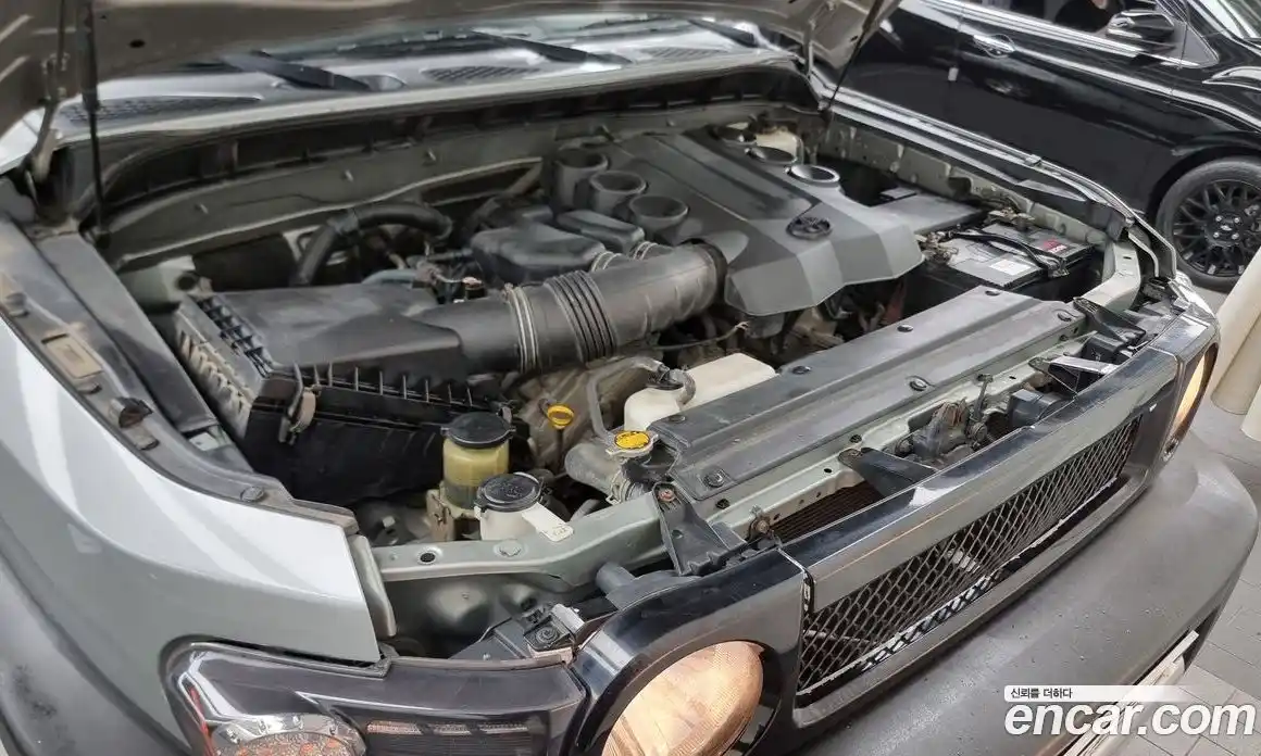 Toyota FJ Cruiser 2010 4.0 Автомат в Москве № 215558, фото 17