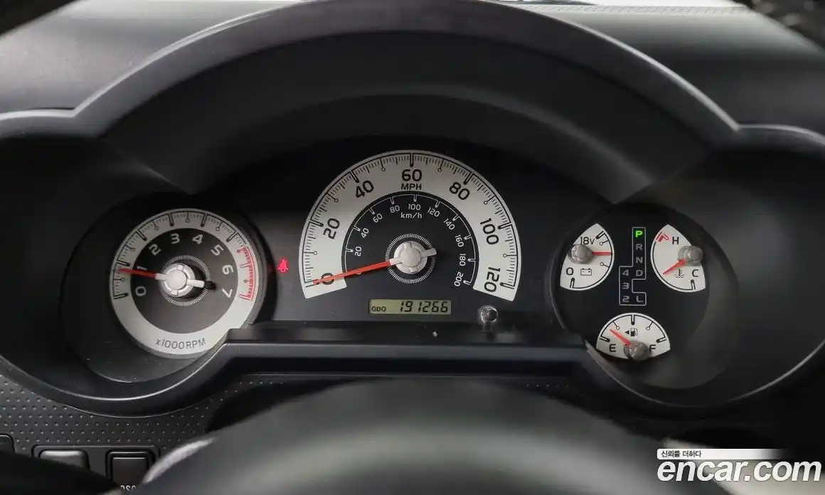 Toyota FJ Cruiser 2010 4.0 Автомат в Москве № 215558, фото 19