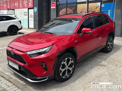Toyota RAV4, 2024