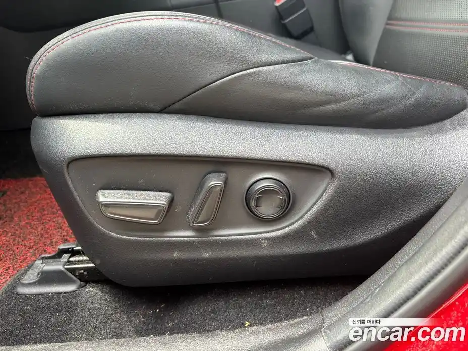 Toyota RAV4 2024 2.5 Автомат в Москве № 215634, фото 12