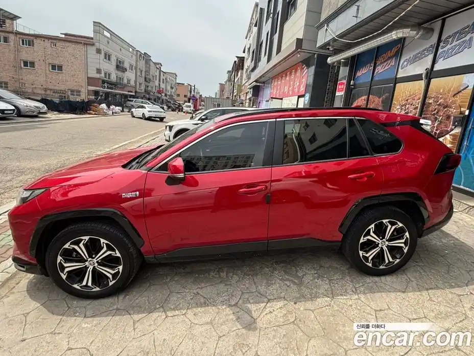 Toyota RAV4 2024 2.5 Автомат в Москве № 215634, фото 5