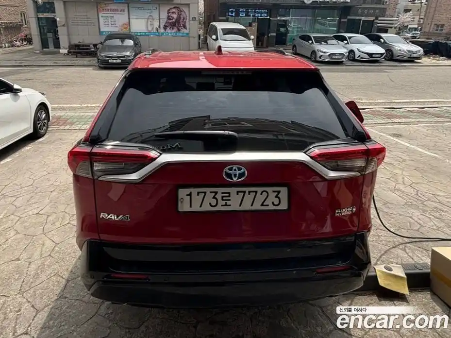 Toyota RAV4 2024 2.5 Автомат в Москве № 215634, фото 7