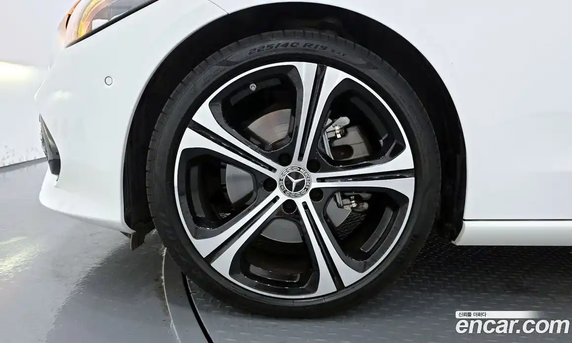 Mercedes-Benz C-Class 2023 2.0 Автомат в Москве № 220516, фото 11