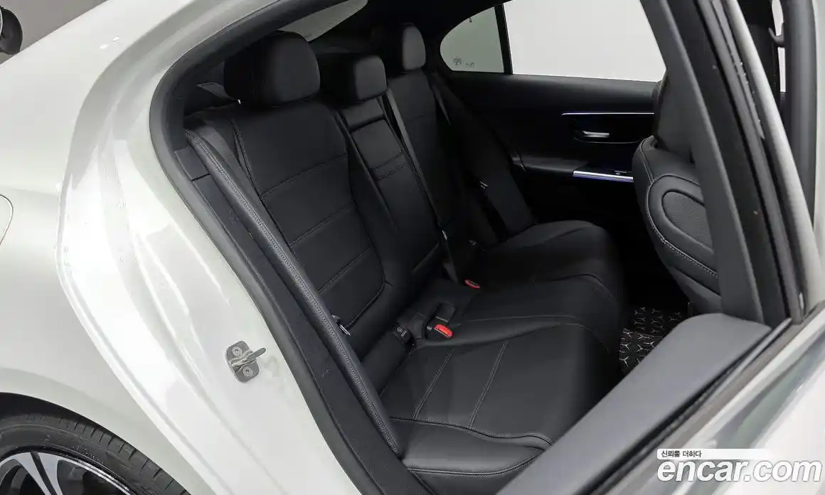 Mercedes-Benz C-Class 2023 2.0 Автомат в Москве № 220516, фото 10