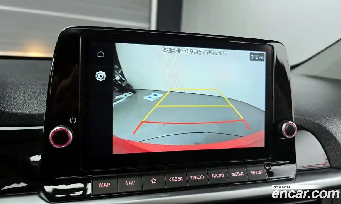 Kia Morning 2021 1.0 Автомат в Москве № 22143, фото 20