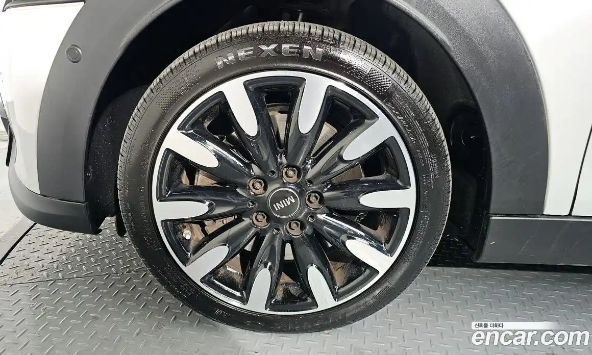 Mini Cooper 2023 2.0 Автомат в Москве № 221741, фото 11