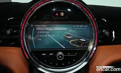 Mini Cooper 2023 2.0 Автомат в Москве № 221741, миниатюра 4