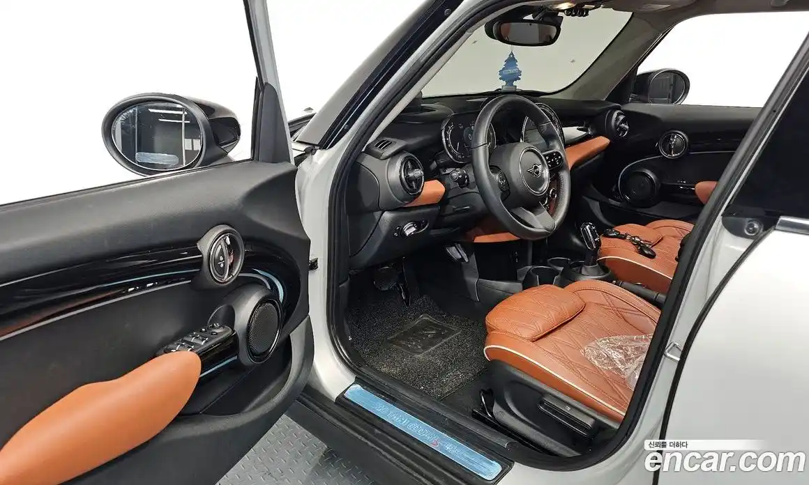 Mini Cooper 2023 2.0 Автомат в Москве № 221741, фото 5