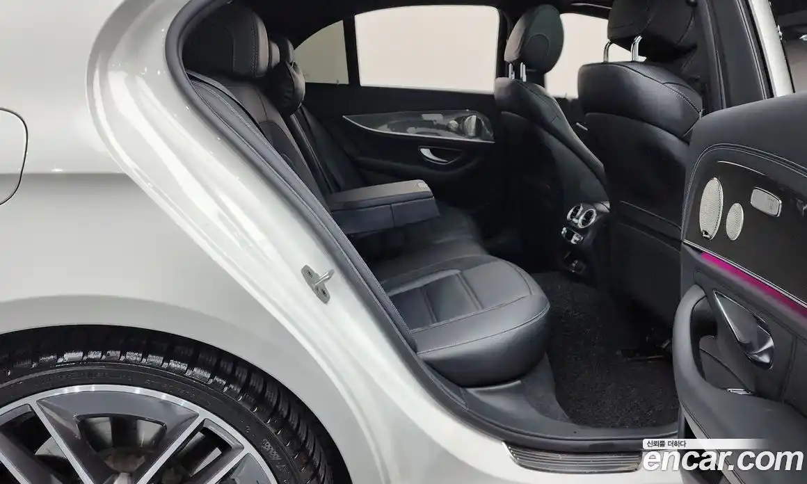 Mercedes-Benz E-Class 2022 3.0 Автомат в Москве № 222573, фото 4