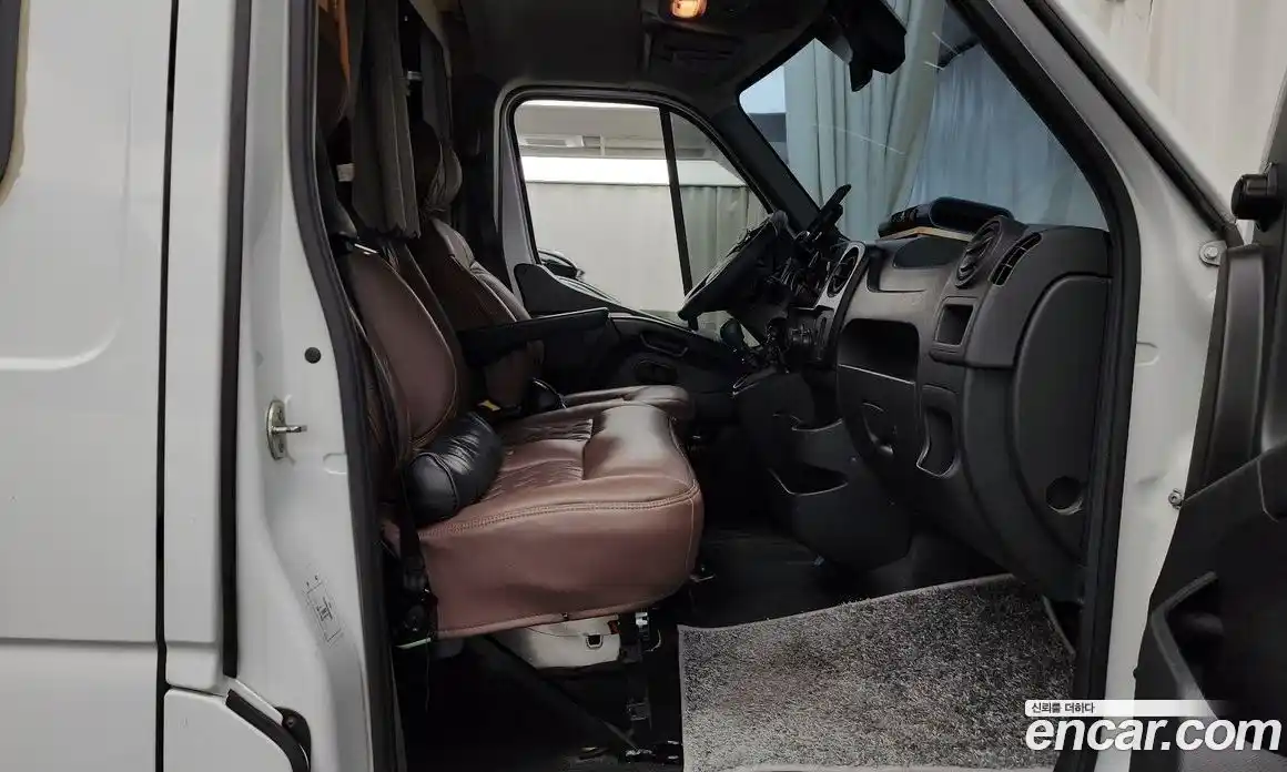 Renault Master 2019 2.3 Механическая в Москве № 222621, фото 11