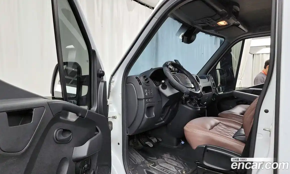Renault Master 2019 2.3 Механическая в Москве № 222621, фото 10