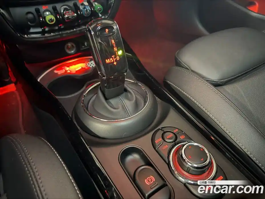 Mini Clubman 2023 1.5 Автомат в Москве № 226282, фото 13