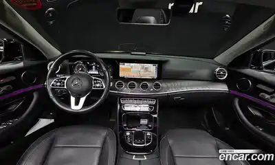 Mercedes-Benz E-Class 2019 1.9 Автомат в Москве № 226939, миниатюра 11