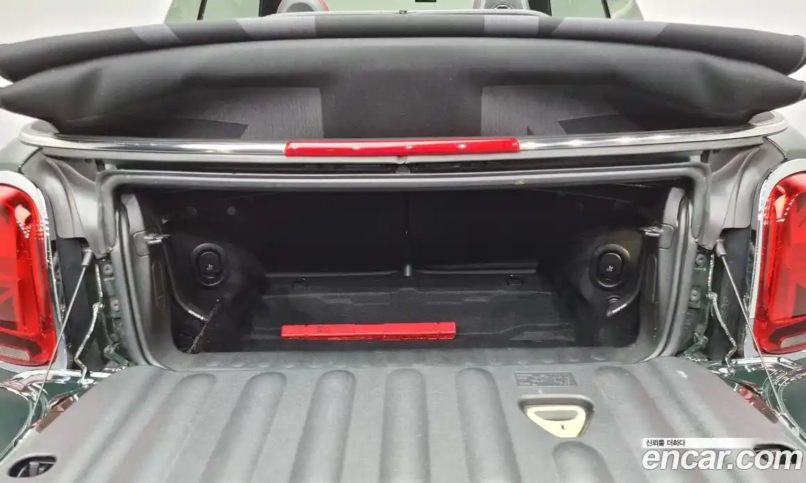 Mini Cooper Convertible 2019 2.0 Автомат в Москве № 227745, фото 11