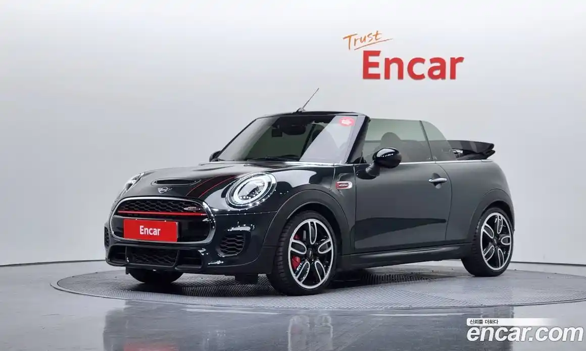 Mini Cooper Convertible 2019 2.0 Автомат в Москве № 227745, фото 12