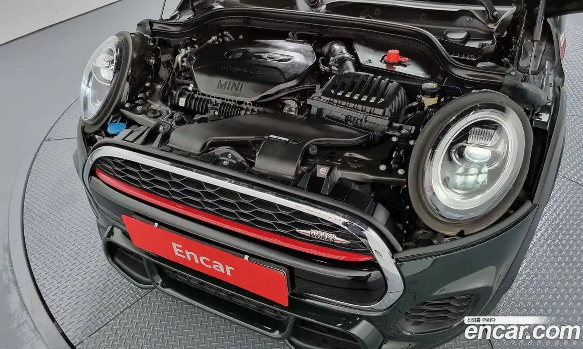 Mini Cooper Convertible 2019 2.0 Автомат в Москве № 227745, фото 19