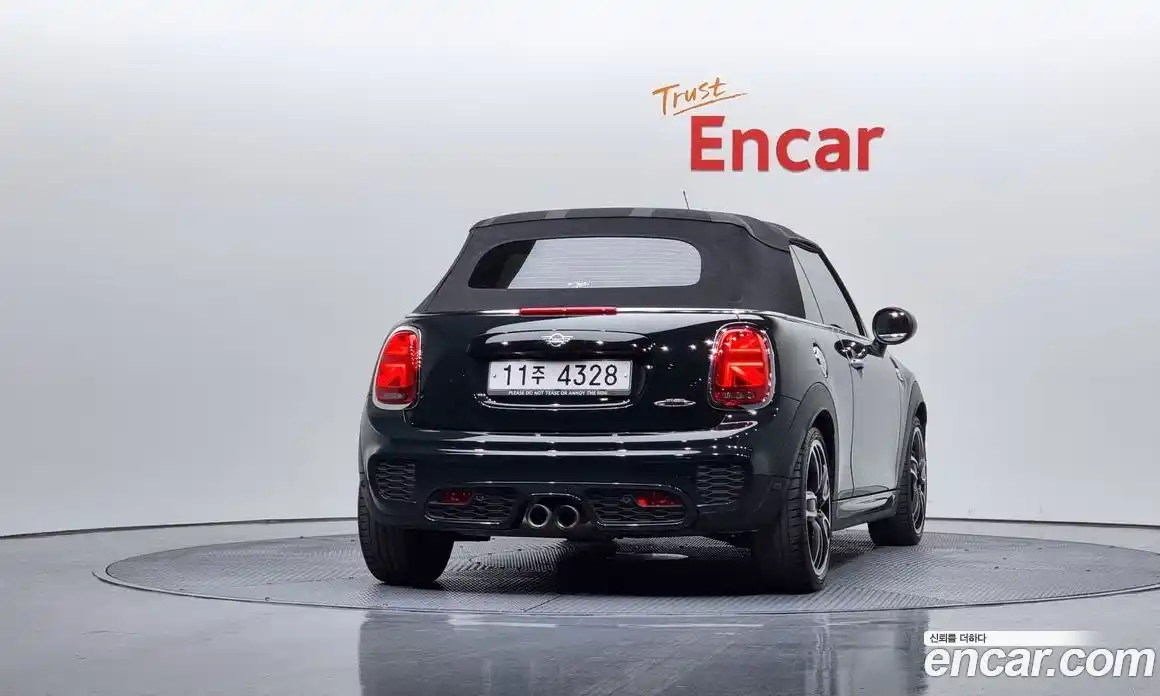 Mini Cooper Convertible 2019 2.0 Автомат в Москве № 227745, фото 3