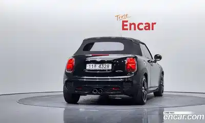 Mini Cooper Convertible 2019 2.0 Автомат в Москве № 227745, миниатюра 3