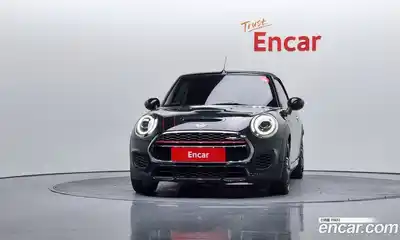 Mini Cooper Convertible 2019 2.0 Автомат в Москве № 227745, миниатюра 10