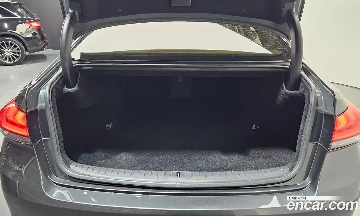 Genesis G80 2018 3.3 Автомат в Москве № 22902, фото 20