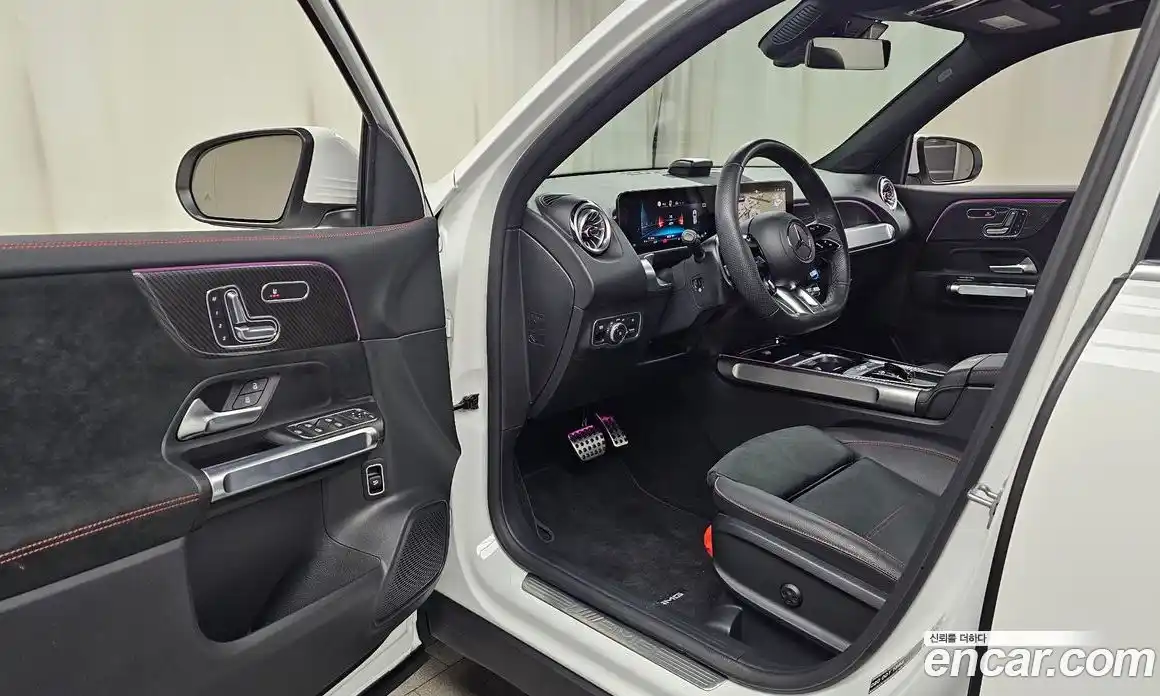 Mercedes-Benz GLB-Class 2025 2.0 Автомат в Москве № 229393, фото 1