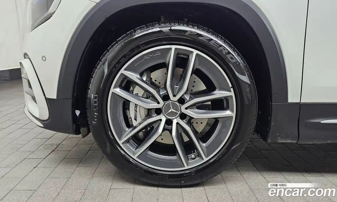 Mercedes-Benz GLB-Class 2025 2.0 Автомат в Москве № 229393, фото 4