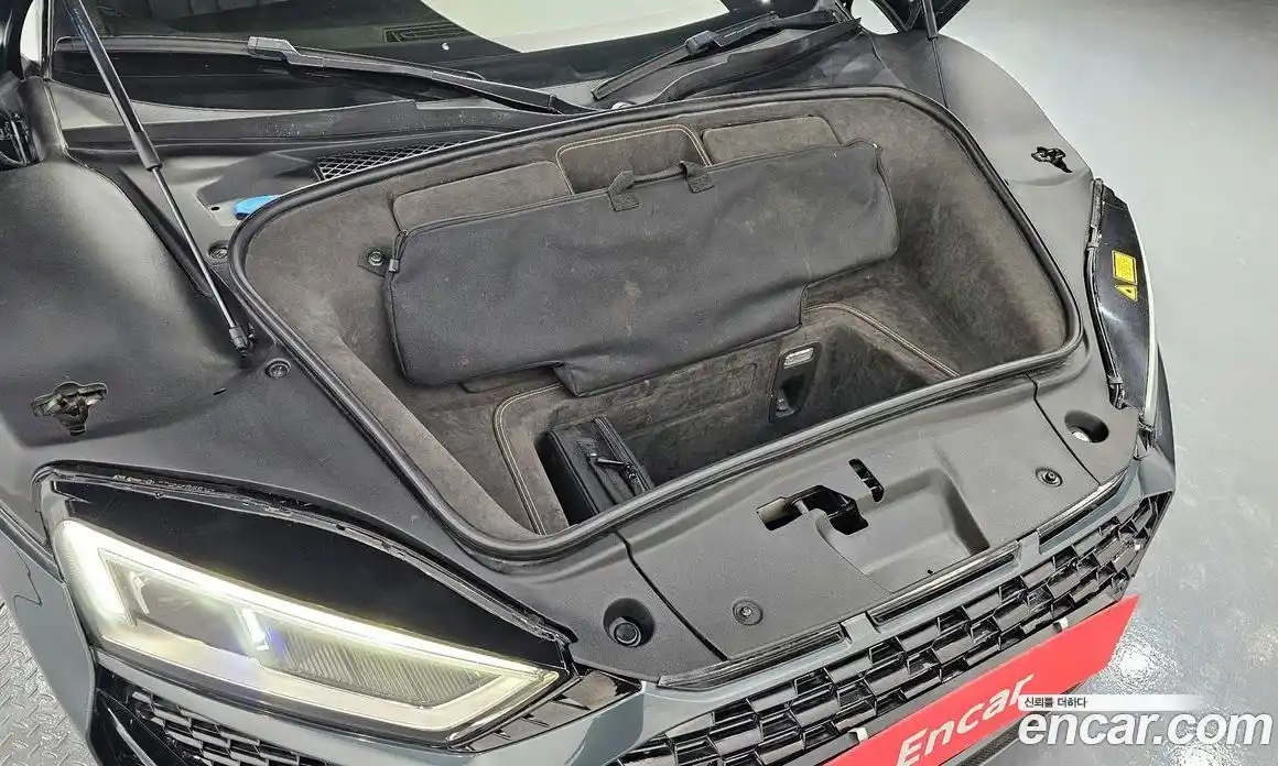 Audi R8 2017 5.2 Автомат в Москве № 230041, фото 5