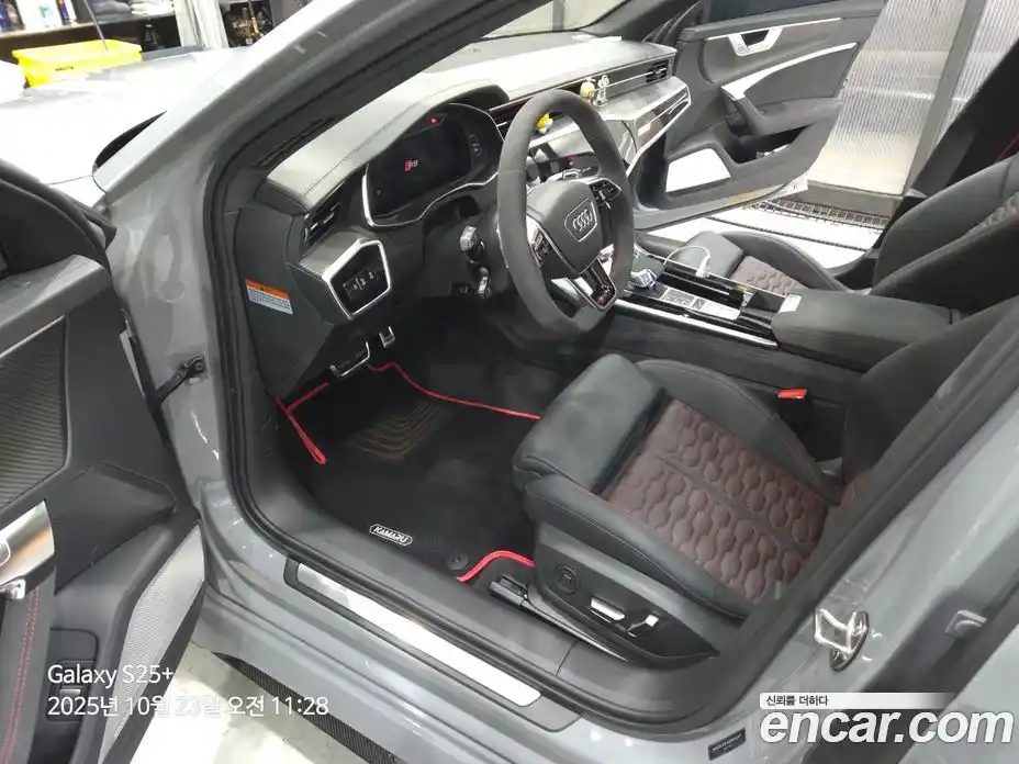 Audi RS6 2025 4.0 Автомат в Москве № 230257, фото 11