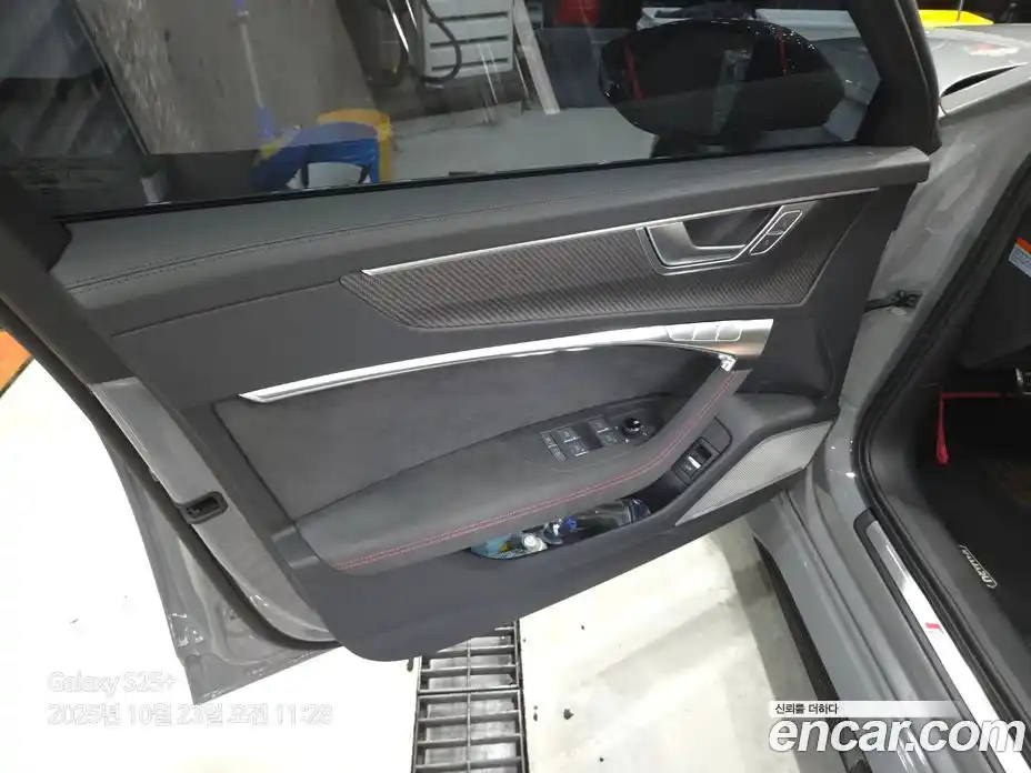 Audi RS6 2025 4.0 Автомат в Москве № 230257, фото 12