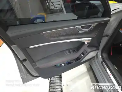 Audi RS6 2025 4.0 Автомат в Москве № 230257, миниатюра 12