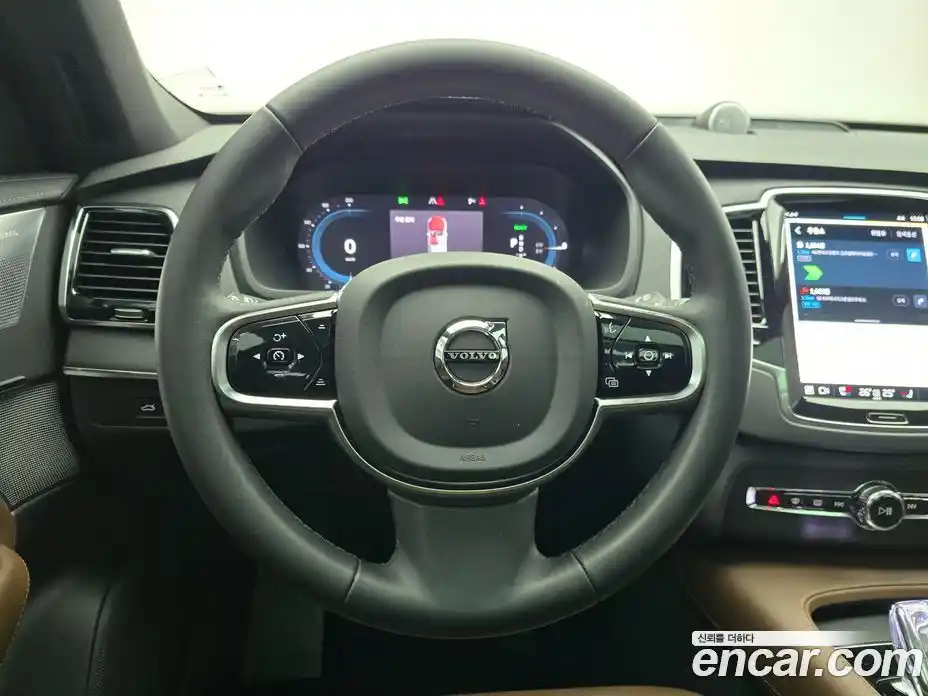 Volvo XC90 2024 2.0 Автомат в Москве № 230787, фото 12