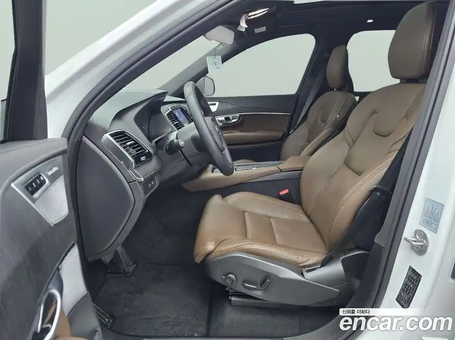 Volvo XC90 2024 2.0 Автомат в Москве № 230787, фото 10